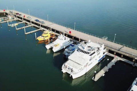 Boatel Cairns - Wagga Wagga Accommodation 0