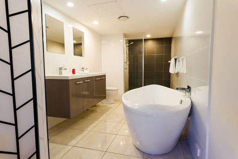 The Penthouse Port Douglas - Accommodation Sydney 5
