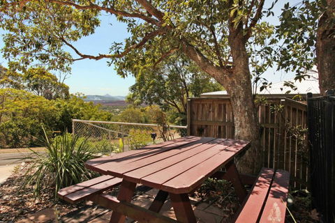 56 Millen Crt Coolum Beach Pet Friendly Linen Included - Accommodation Australia 2
