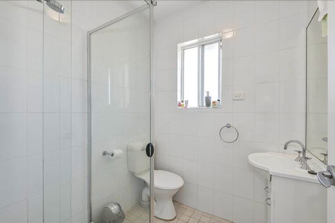 Surf Side Palms 12 - Accommodation Newcastle 5
