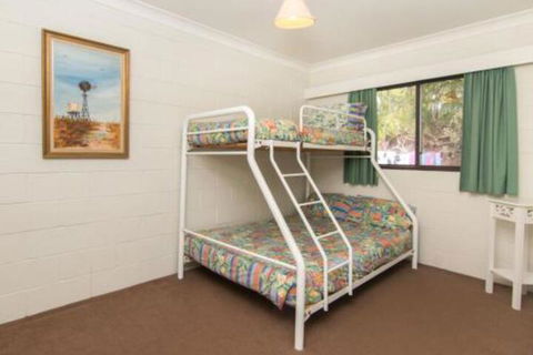 Villa Manyana 16 - Northern Rivers Accommodation 4