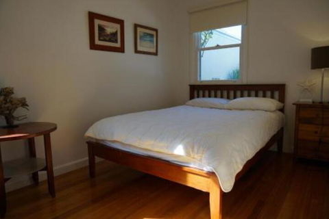 Cooinda - Holiday Perth 6