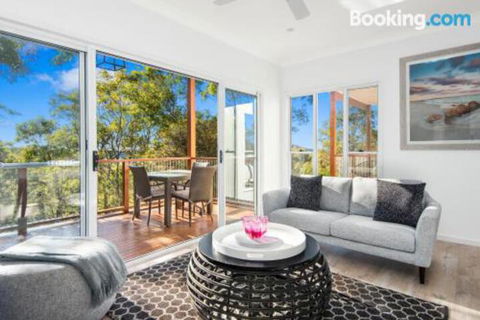 Avalon Tree House - Northern Rivers Accommodation 3
