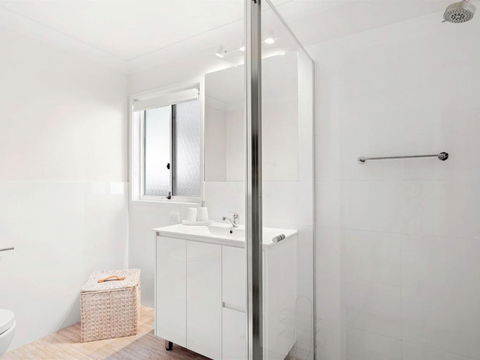 Whiting Escape 2 / 13 Whiting Avenue Terrigal - Holiday Melbourne 4