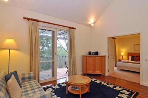 Villa Merlot Located Within Cypress Lakes - Broome Tourism 2