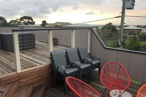 Cowes Holiday Haven Property NO.2 - Lightning Ridge Tourism 2