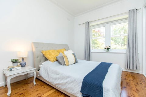 Stay At Meurant - Accommodation Main Beach 2