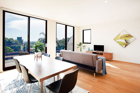 Crows Nest 8 - Stayed 1