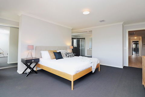 Serenity - Rejuvenate Stays - Accommodation Find 1