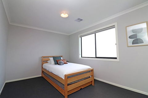 Serenity - Rejuvenate Stays - Accommodation Find 4