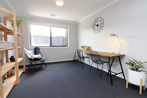 Serenity - Rejuvenate Stays - Accommodation Find 7