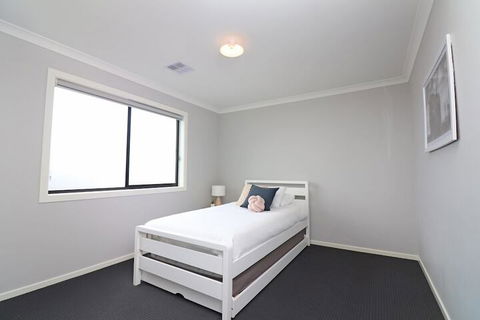 Serenity - Rejuvenate Stays - Accommodation Find 6