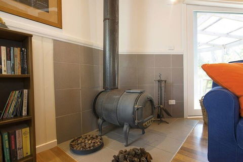 Just Beachy Beach House Pet Friendly! - Accommodation Broken Hill 1