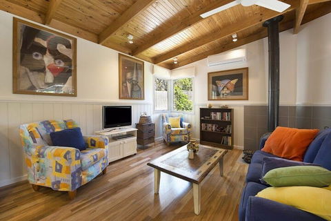 Just Beachy Beach House Pet Friendly! - Accommodation Broken Hill 4