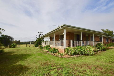 Country Breeze Farm Stay - Kawana Tourism 7