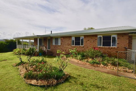 Country Breeze Farm Stay - Kawana Tourism 6