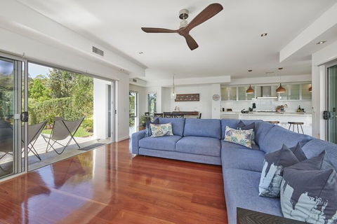 Frangipani House - Gold Coast 4U 2