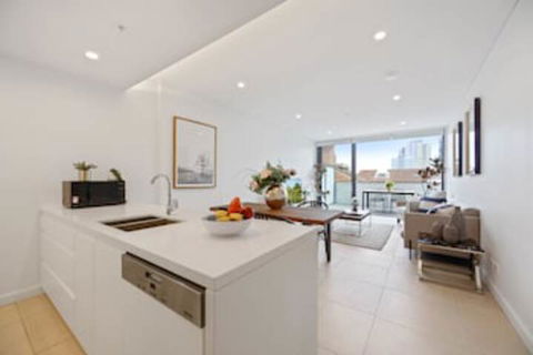 Brand New Ultra Luxe Apt Next To Central CBD - Accommodation Newcastle 0