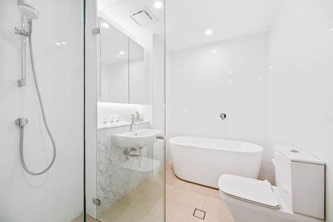 Brand New Ultra Luxe Apt Next To Central CBD - Accommodation Newcastle 7