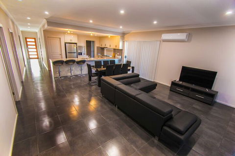 Serene Shores - Accommodation VIC 5