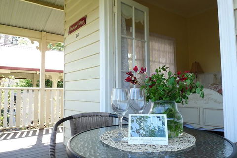 Brentwood Cottage - Kawana Tourism 1