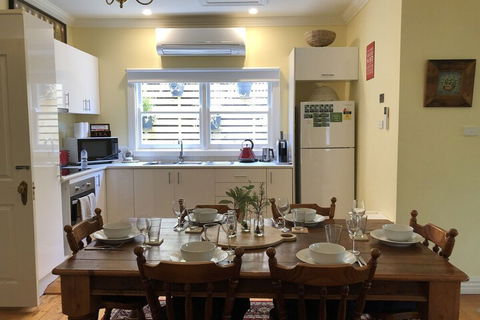 Brentwood Cottage - Kawana Tourism 7