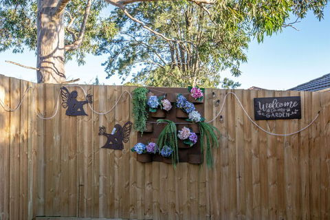AUJOY 4 Bed Townhouse Burwood 2 - Whitsundays Tourism 1