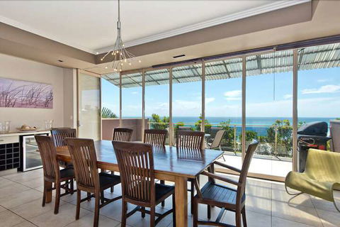 Tangalooma Sea Change - Nambucca Heads Accommodation 5