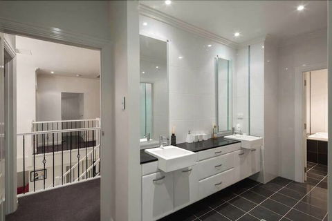 River Devine Murray Bridge - Accommodation Newcastle 6