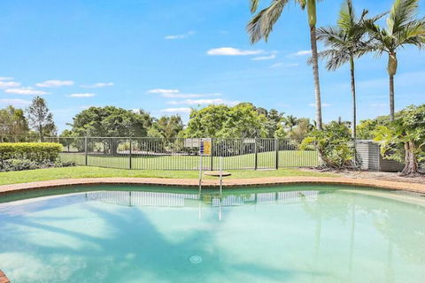 Palms Breeze - Mackay Tourism 1