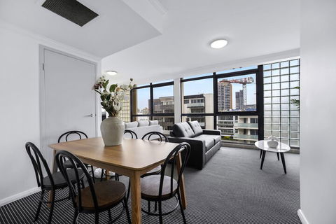 Stylish & Spacious Apt With Double Living Room - Northern Rivers Accommodation 5