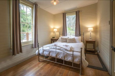 Steele Point Cottage - Accommodation Find 3