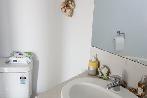 Apartment With Views - Wagga Wagga Accommodation 6