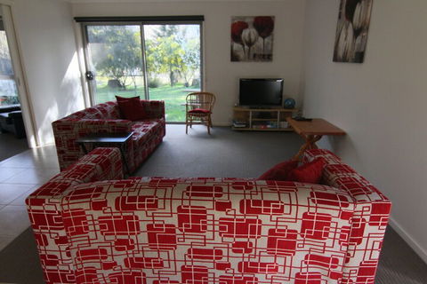 19 Georgian Court - Accommodation Yamba 1