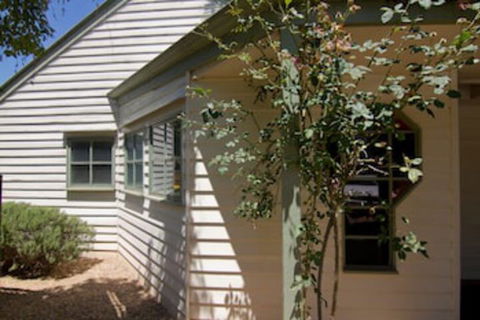 Atticus Cottage - Accommodation Sunshine Coast 0