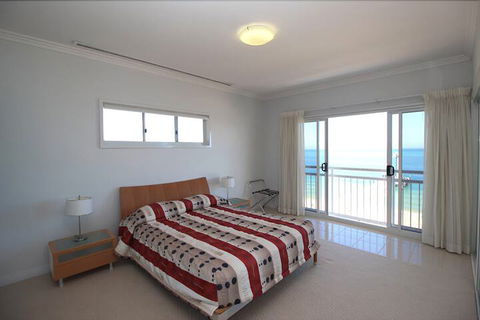 Deep Blue 14 - Hotel VIC 4