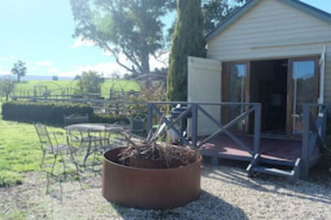 Yea Cabin Bunkhouse - VIC Tourism 0