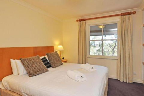 Villa Petit Verdot Located Within Cypress Lakes - Accommodation Hamilton Island 7