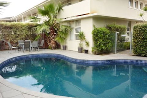 Fantasia Glenelg Studio Apartments - Accommodation Redcliffe 4