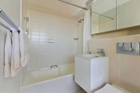 807 At The Beach - Accommodation Newcastle 3