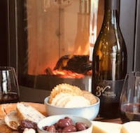 The Cottage at 3 Willows Vineyard - Kingaroy Accommodation