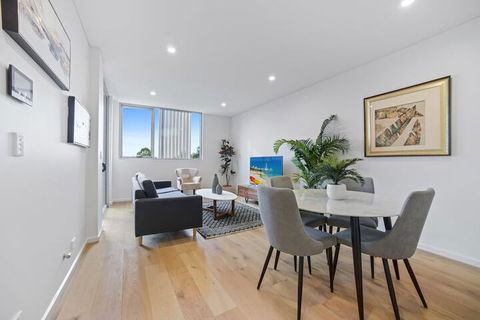 HomeHotel Luxury & New 2 Bedroom Apartment - Accommodation VIC 7