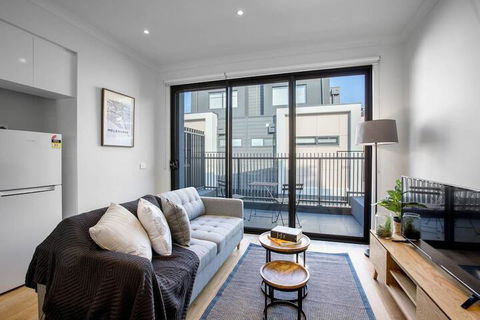 89 Fancy Doncaster Home - Broome Tourism 7