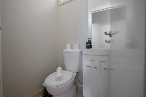 70 Greenbell Doncaster - Accommodation Newcastle 4