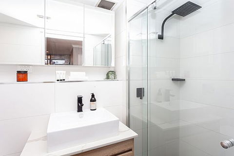 Urban Rest Elizabeth St - Accommodation Yamba 2