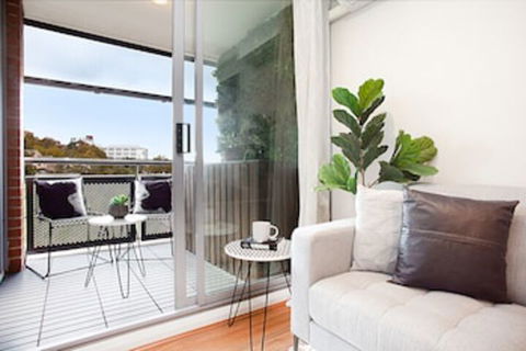 Urban Rest Elizabeth St - Accommodation Yamba 0