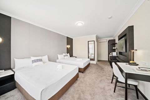 WM Hotel Bankstown - Cruises Travel 7
