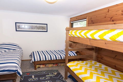 31 Elizabeth Crescent - Accommodation Newcastle 6
