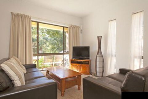 Banksia Sawtell NSW - Holiday Melbourne 0