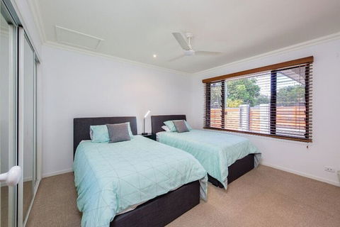 Gold Coast Stunning Waterfront Retreat By Hostrelax - Holiday Jervis Bay 3